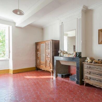 Maison 18 pièces 395000 €