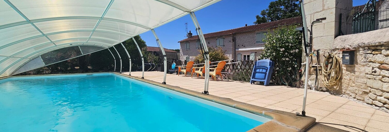 Maison 7 Pièces 210 m² à vendre à La Roche-Rigault (86200)