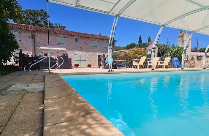 Maison À Vendre La Roche Rigault, 7 pièces, 210 m² — photo 3