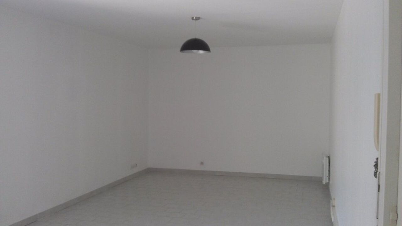 appartement 1 pièces 29 m2 à louer à Nîmes (30900)