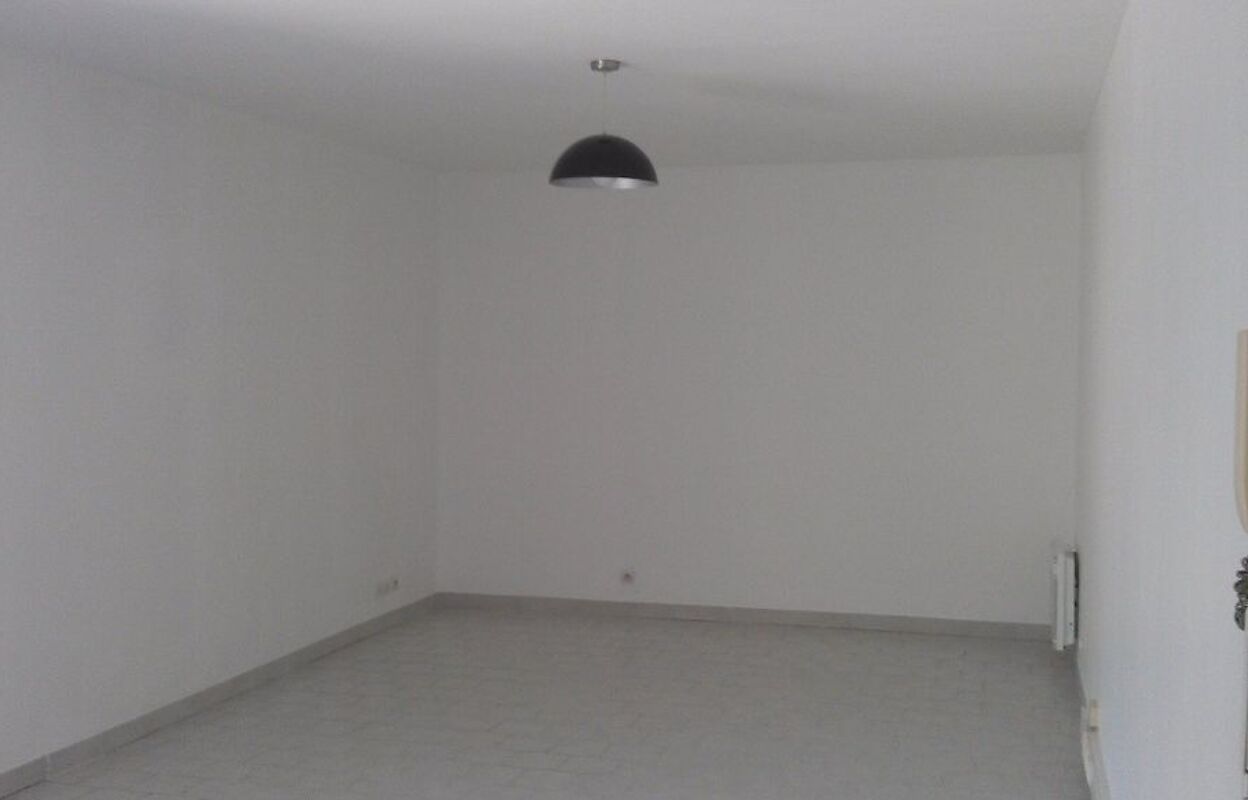 appartement 1 pièces 29 m2 à louer à Nîmes (30900)