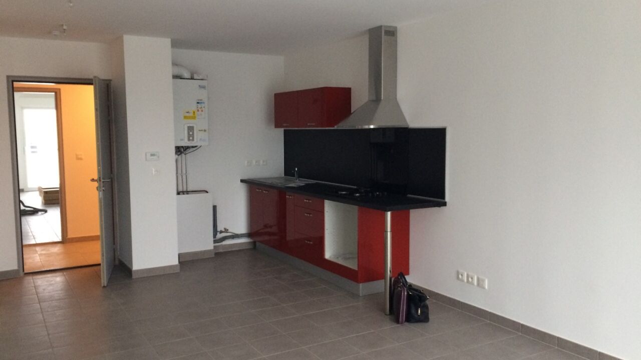 appartement 2 pièces 46 m2 à louer à Meyzieu (69330)