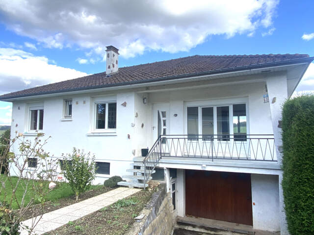 MAISON SITUÉE À AUMALE — photo du bien