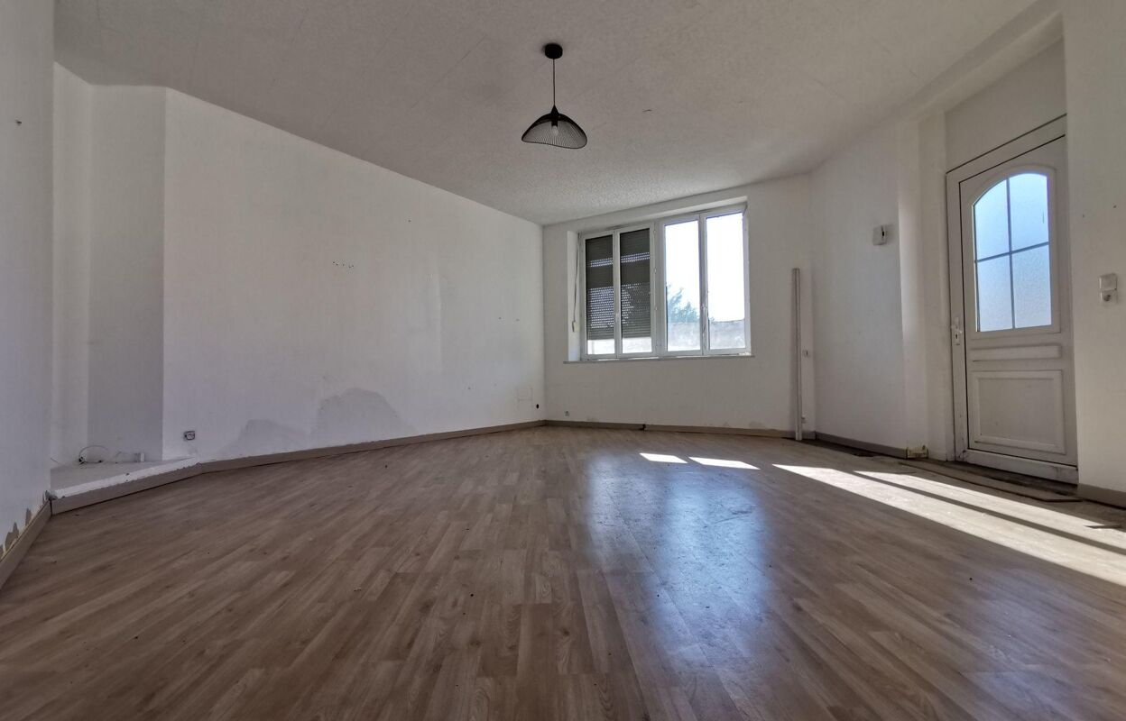 immeuble  pièces 330 m2 à vendre à Amifontaine (02190)