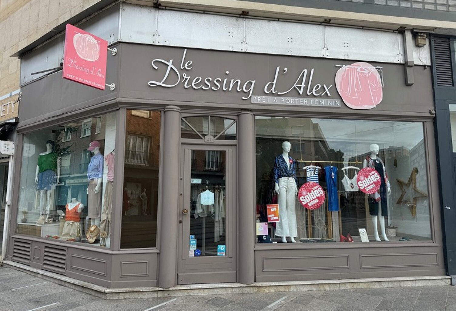 Commerce VALENCIENNES — photo 1
