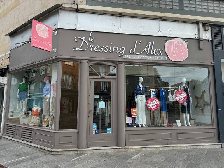 Commerce VALENCIENNES — photo 1
