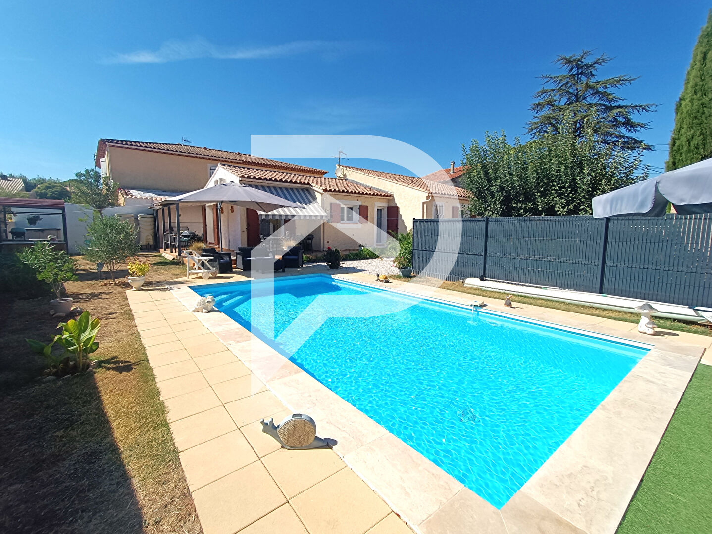 Villa / Maison  T5 à vendre Garéoult 83136