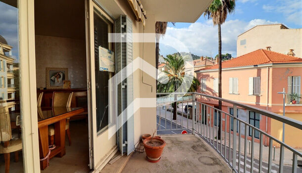 Appartement 2 pièces  à vendre Hyères 83400