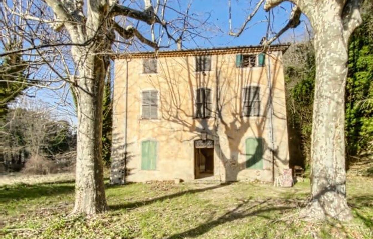 maison 12 pièces 300 m2 à vendre à Châteaudouble (83300)