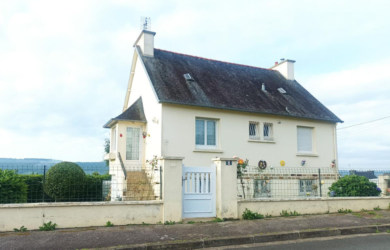 maison 5 pièces 81 m2 à vendre à Châteauneuf-du-Faou (29520)