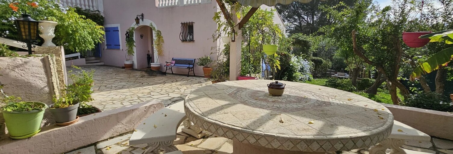 Maison 6 Pièces 134 m² à vendre à Roquebrune-sur-Argens (83520)