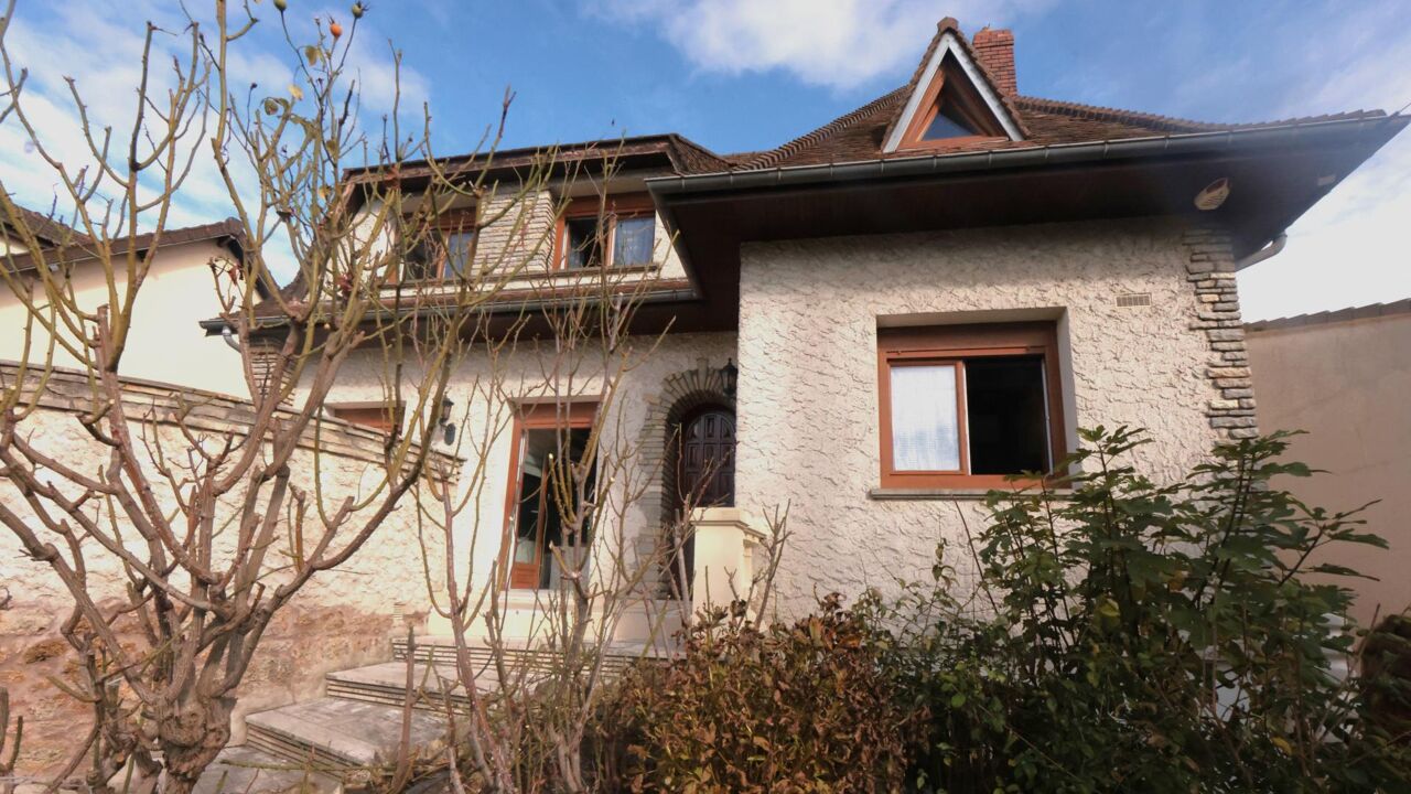 maison 8 pièces 177 m2 à vendre à Morangis (91420)