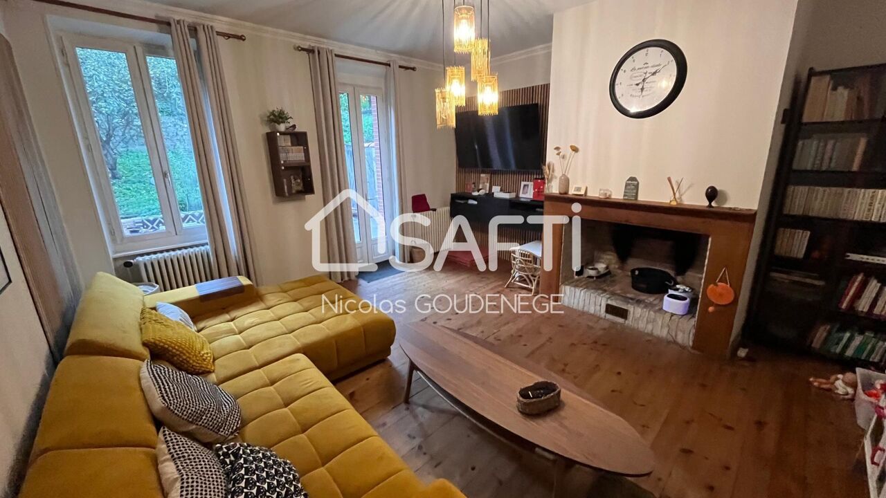 maison 8 pièces 240 m2 à vendre à Foix (09000)