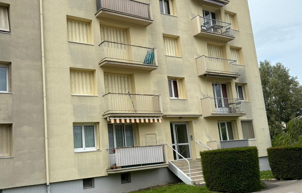 appartement 4 pièces 65 m2 à vendre à Lons-le-Saunier (39000)