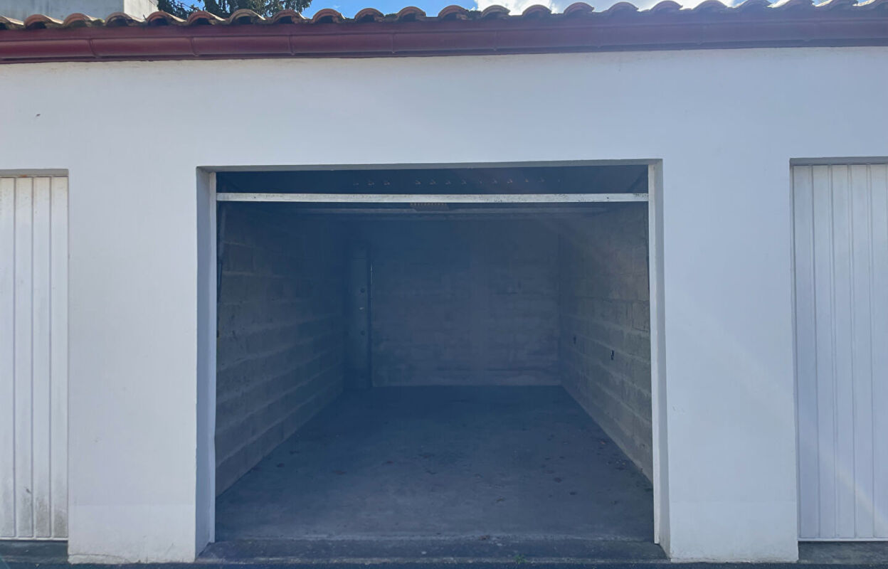 garage  pièces 16 m2 à vendre à Bayonne (64100)