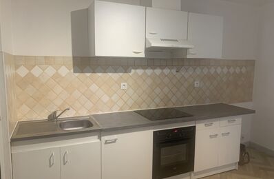 location appartement 493 € CC /mois à proximité de La Londe-les-Maures (83250)