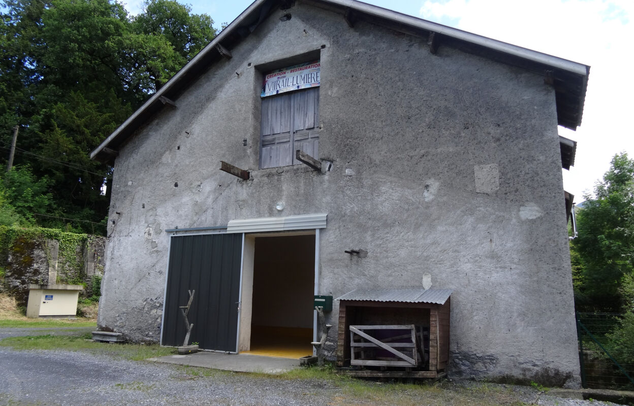 divers  pièces 130 m2 à louer à Lugagnan (65100)