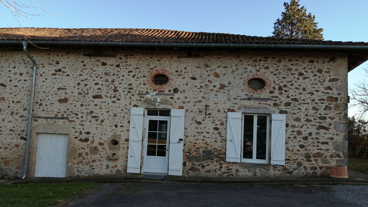 maison 3 pièces 94 m2 à louer à Rochechouart (87600)