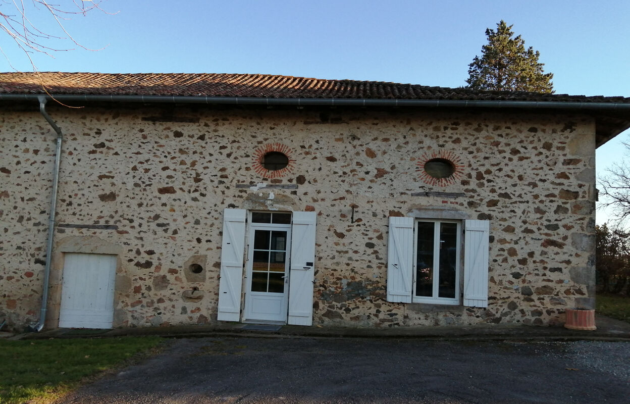 maison 3 pièces 94 m2 à louer à Rochechouart (87600)