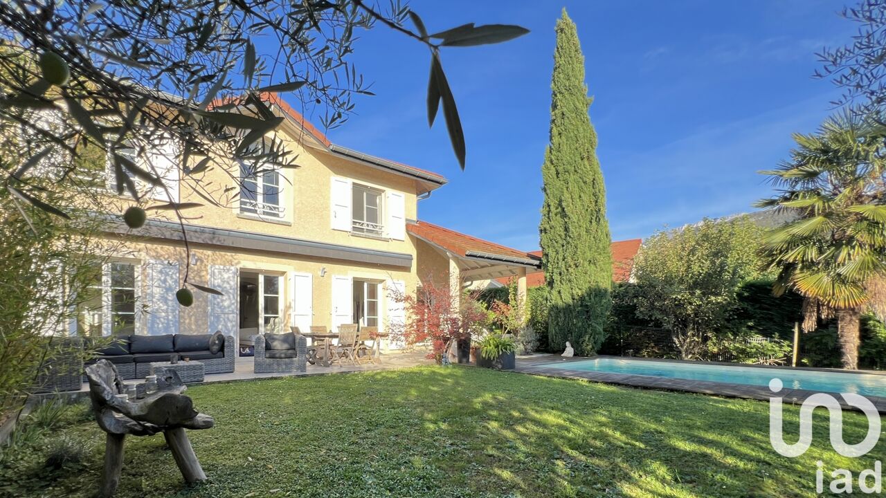 maison 6 pièces 146 m2 à vendre à La Buisse (38500)