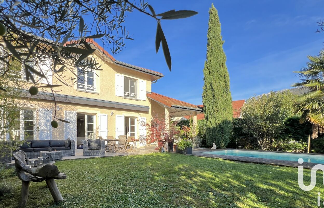 maison 6 pièces 146 m2 à vendre à La Buisse (38500)