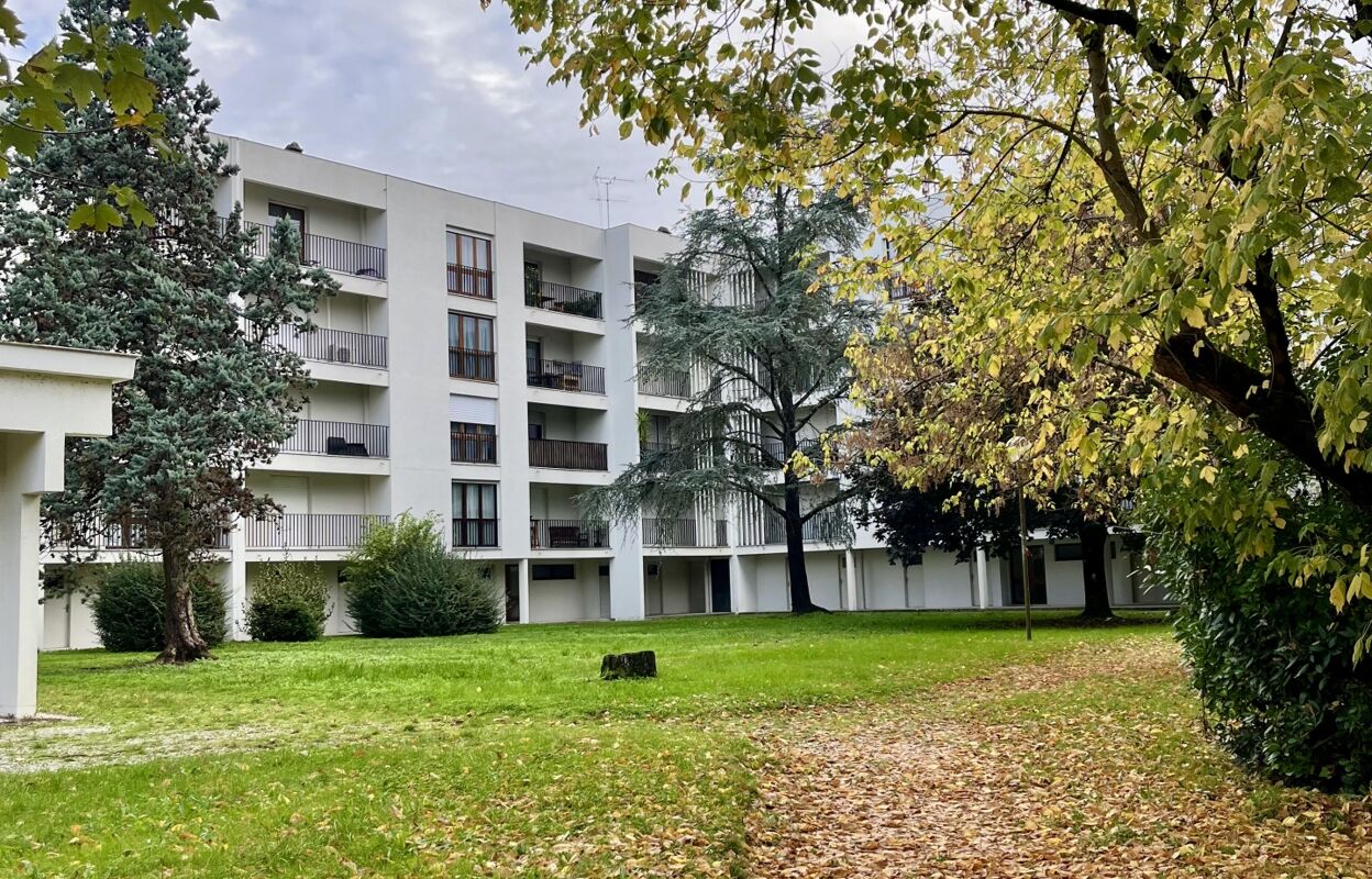 appartement 4 pièces 80 m2 à vendre à Bruges (33520)