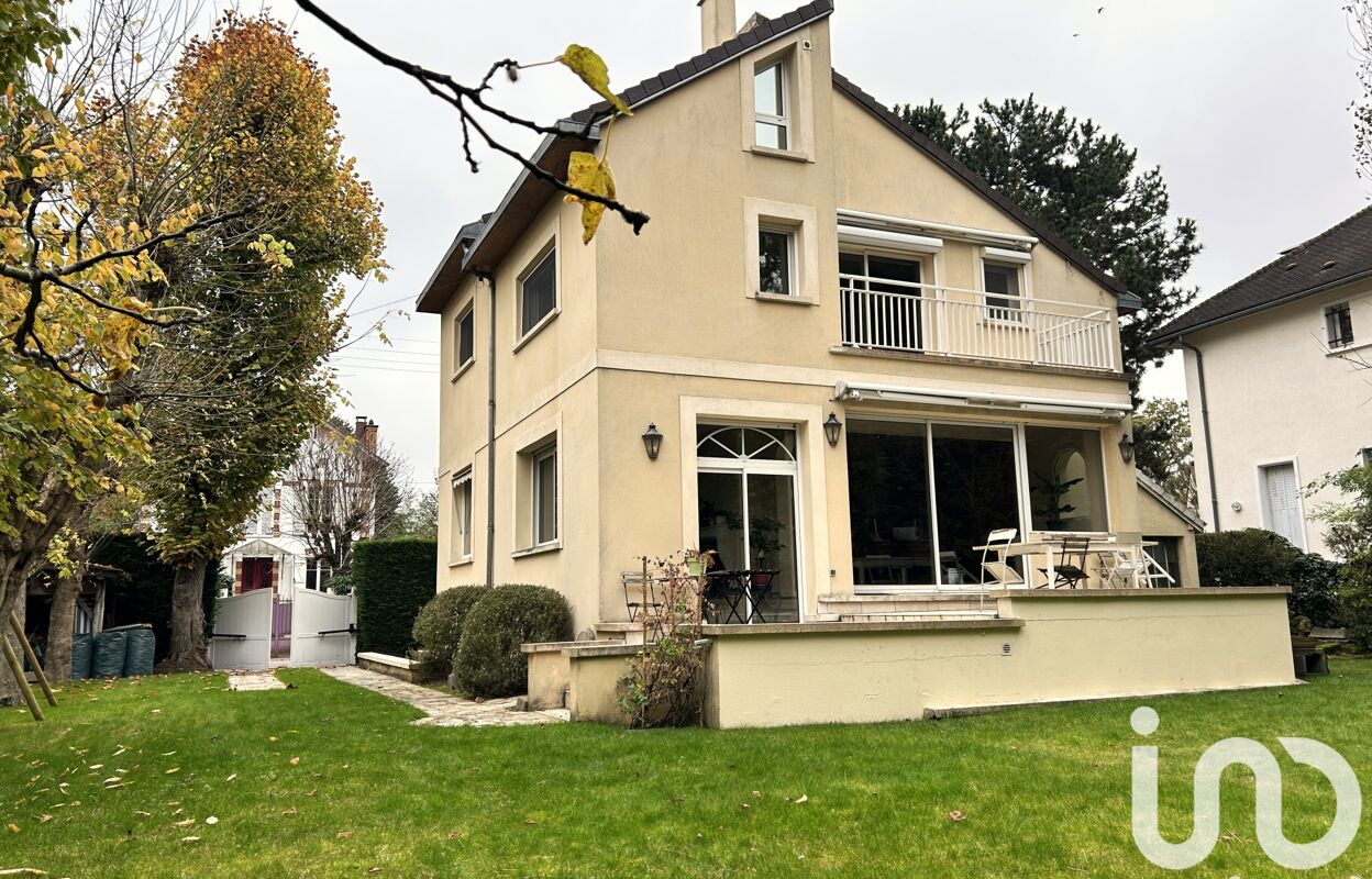 maison 10 pièces 195 m2 à louer à Le Vésinet (78110)