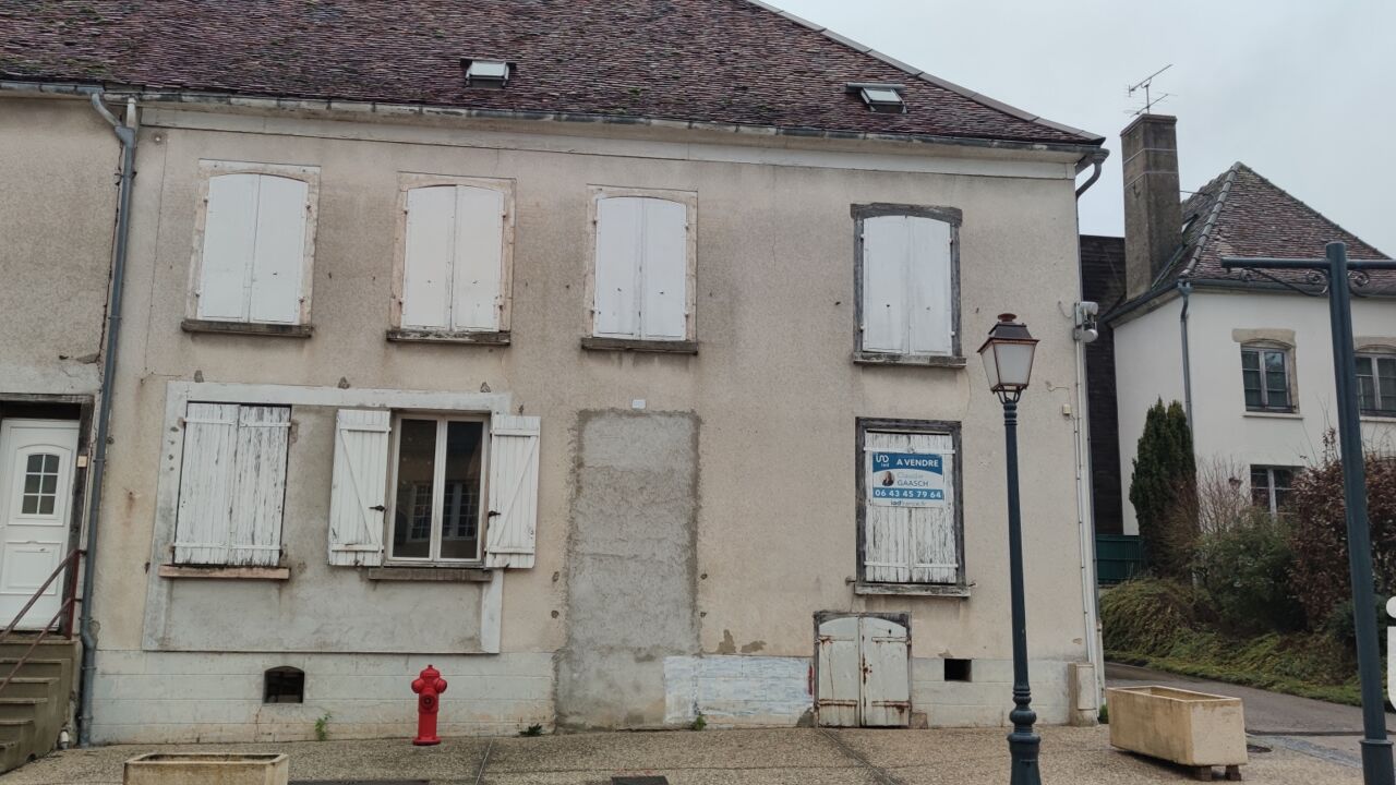 immeuble  pièces 244 m2 à vendre à Vendeuvre-sur-Barse (10140)