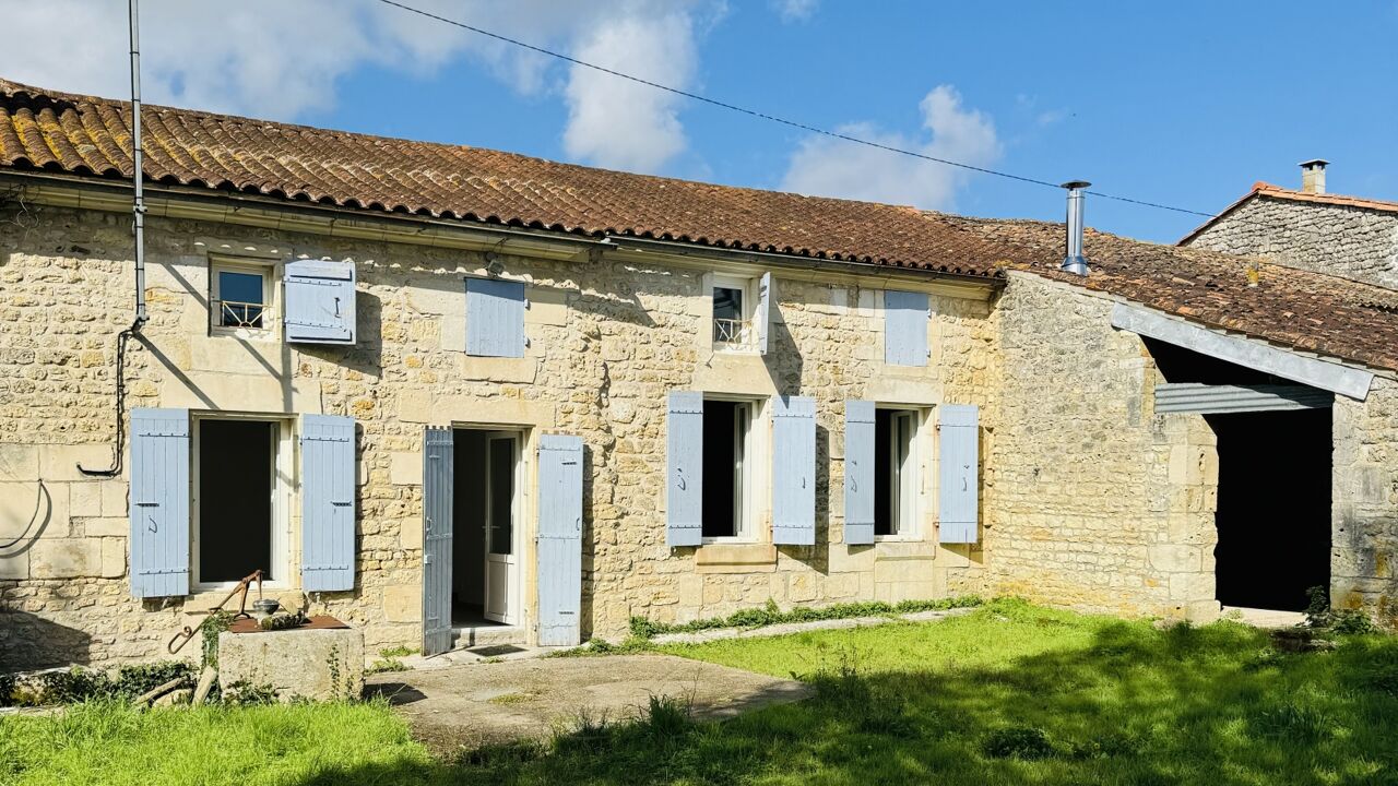 maison 5 pièces 121 m2 à vendre à Saint-Savinien (17350)