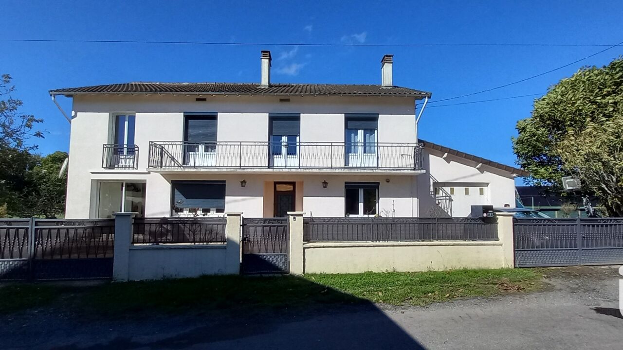 maison 8 pièces 206 m2 à vendre à La Chapelle-Montbrandeix (87440)