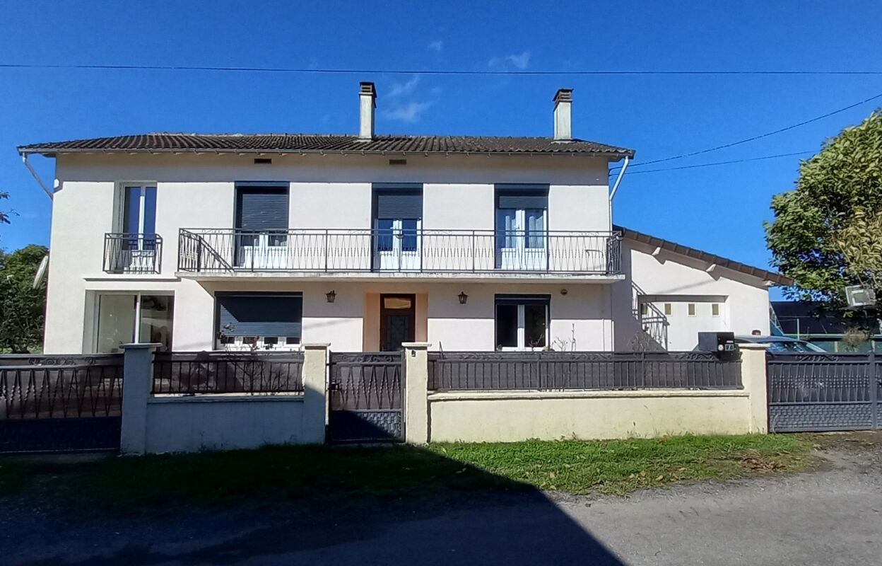 maison 8 pièces 206 m2 à vendre à La Chapelle-Montbrandeix (87440)