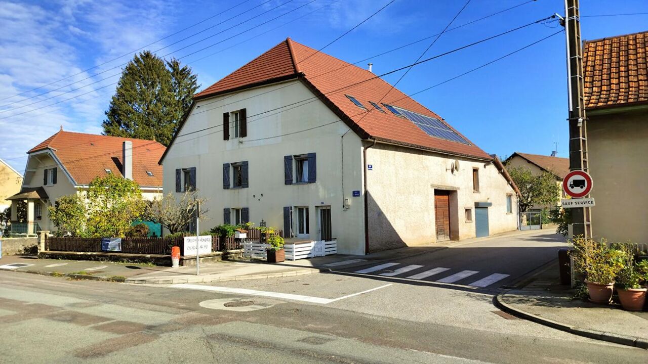 maison 10 pièces 265 m2 à vendre à L'Isle-sur-le-Doubs (25250)