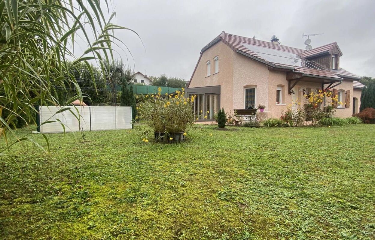 maison 5 pièces 143 m2 à Orgelet (39270)