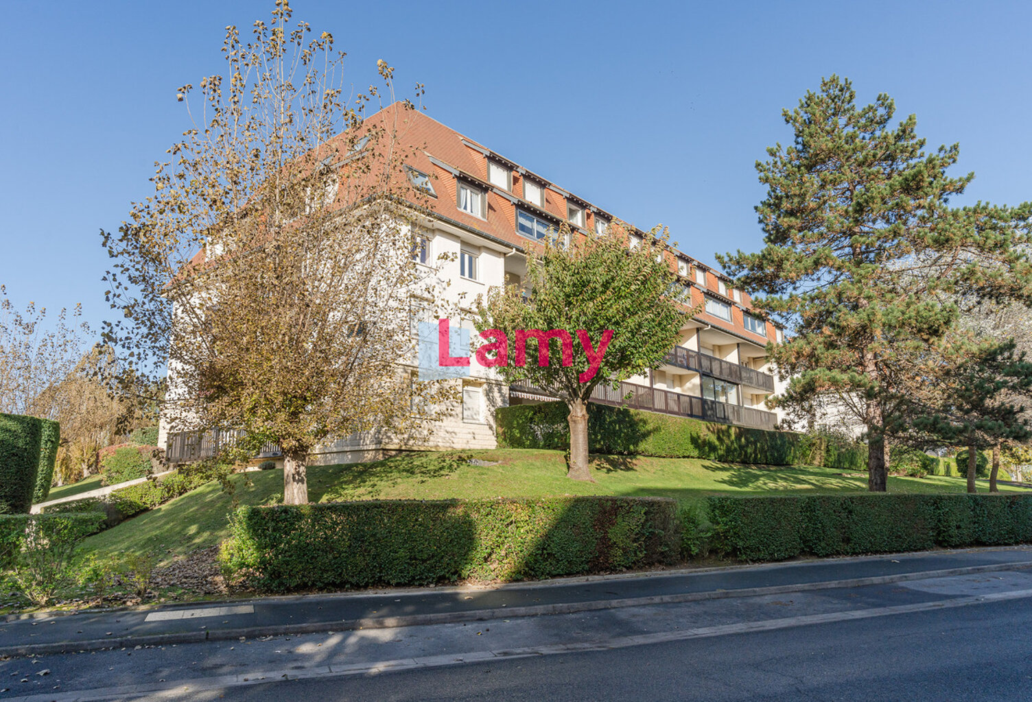 Appartement, jardin et parking — photo 1