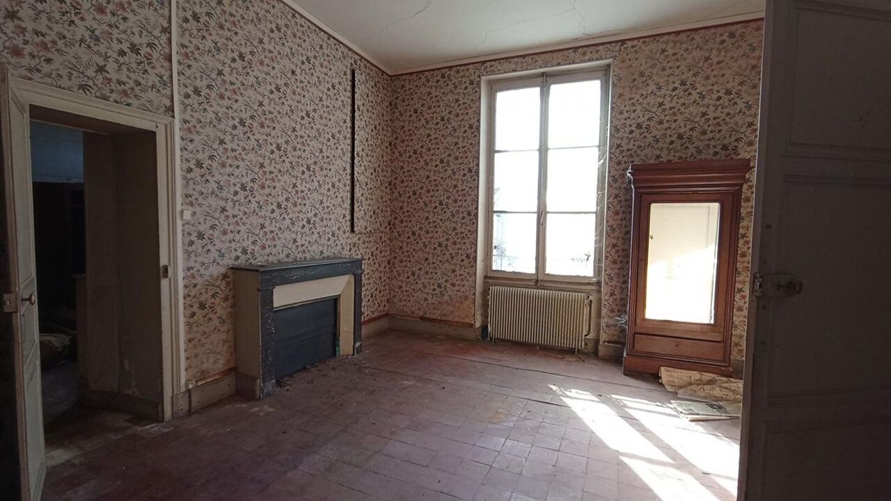 maison 7 pièces 202 m2 à vendre à Lorris (45260)