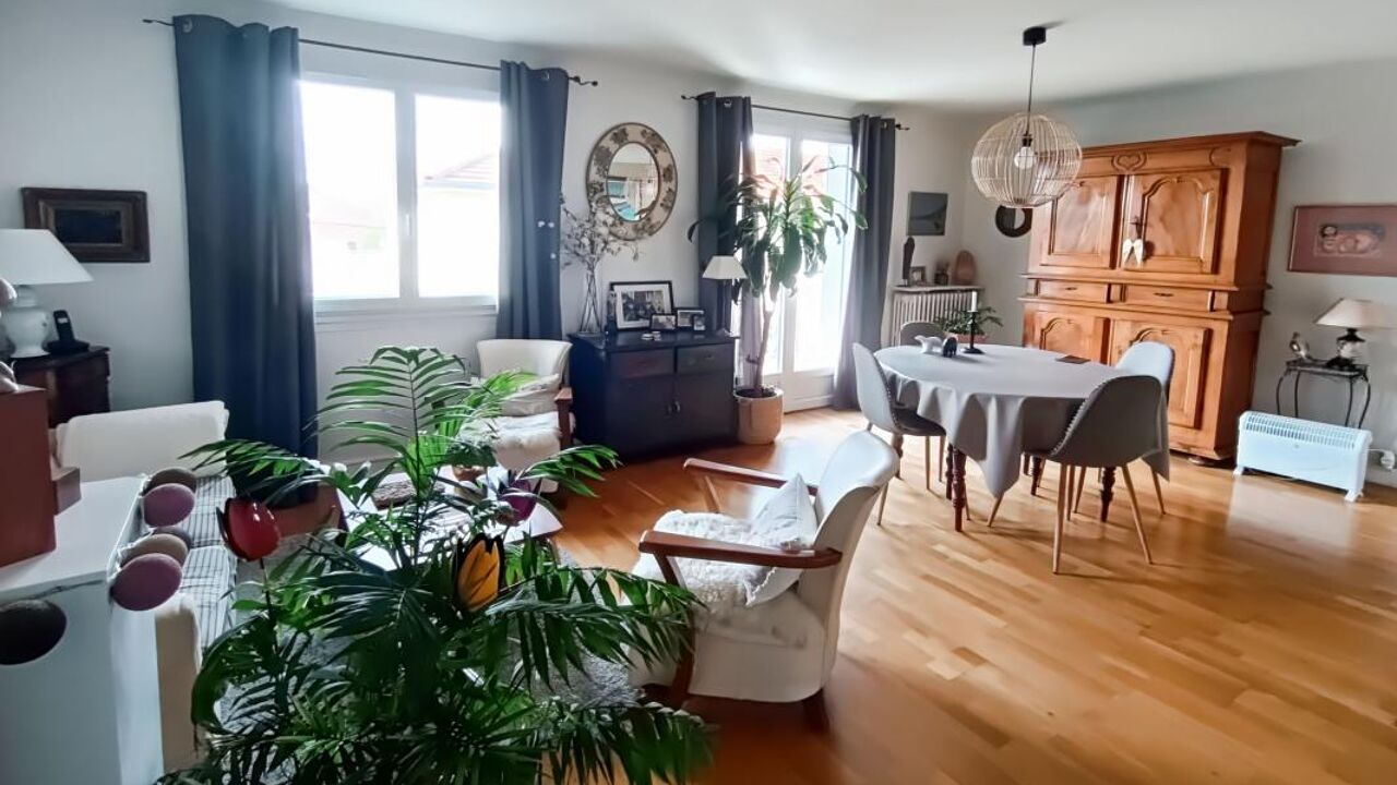 maison 4 pièces 110 m2 à vendre à Rillieux-la-Pape (69140)