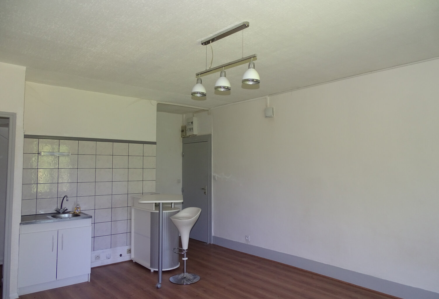 A louer à CLAIRVAUX-LES-LACS, Appartement duplex T2 — photo 1