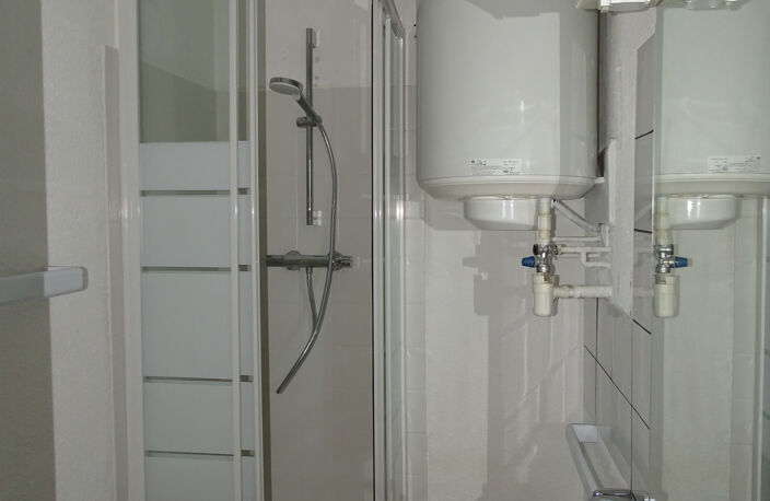 A louer à CLAIRVAUX-LES-LACS, Appartement duplex T2 — photo 4