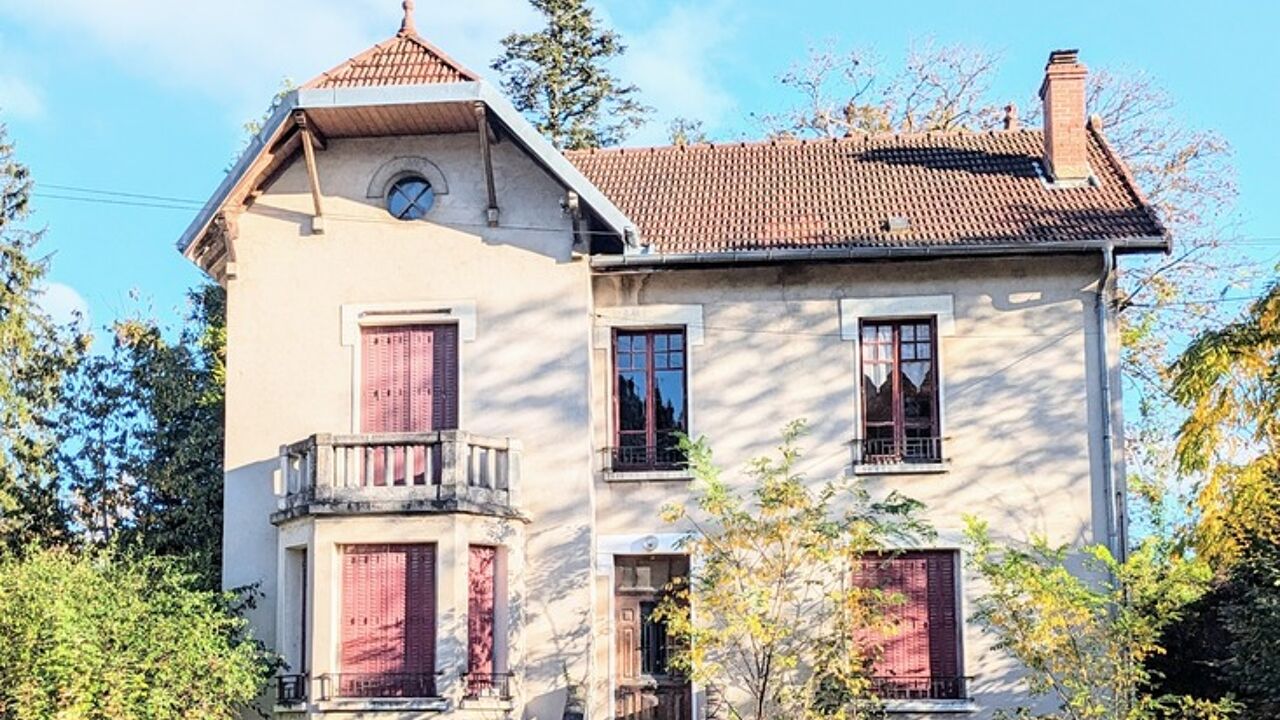 maison 8 pièces 154 m2 à vendre à Lons-le-Saunier (39000)