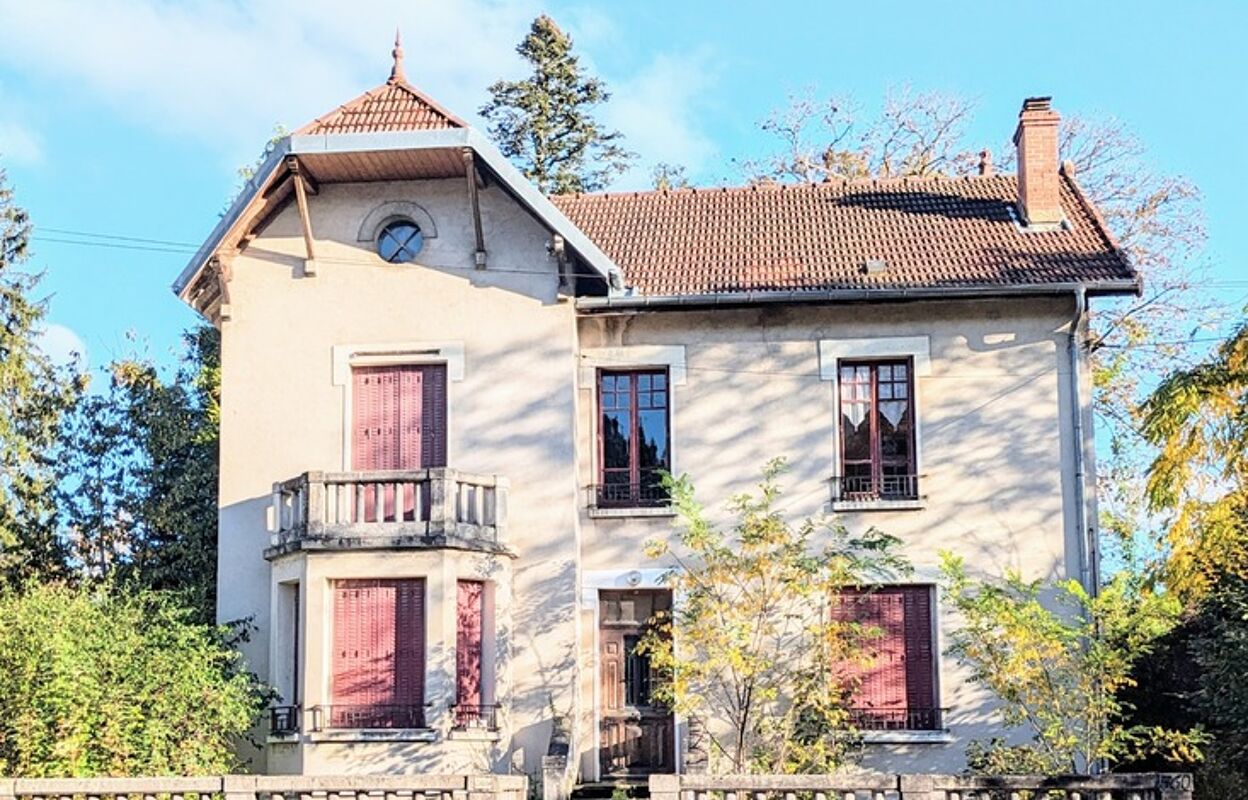 maison 8 pièces 154 m2 à vendre à Lons-le-Saunier (39000)