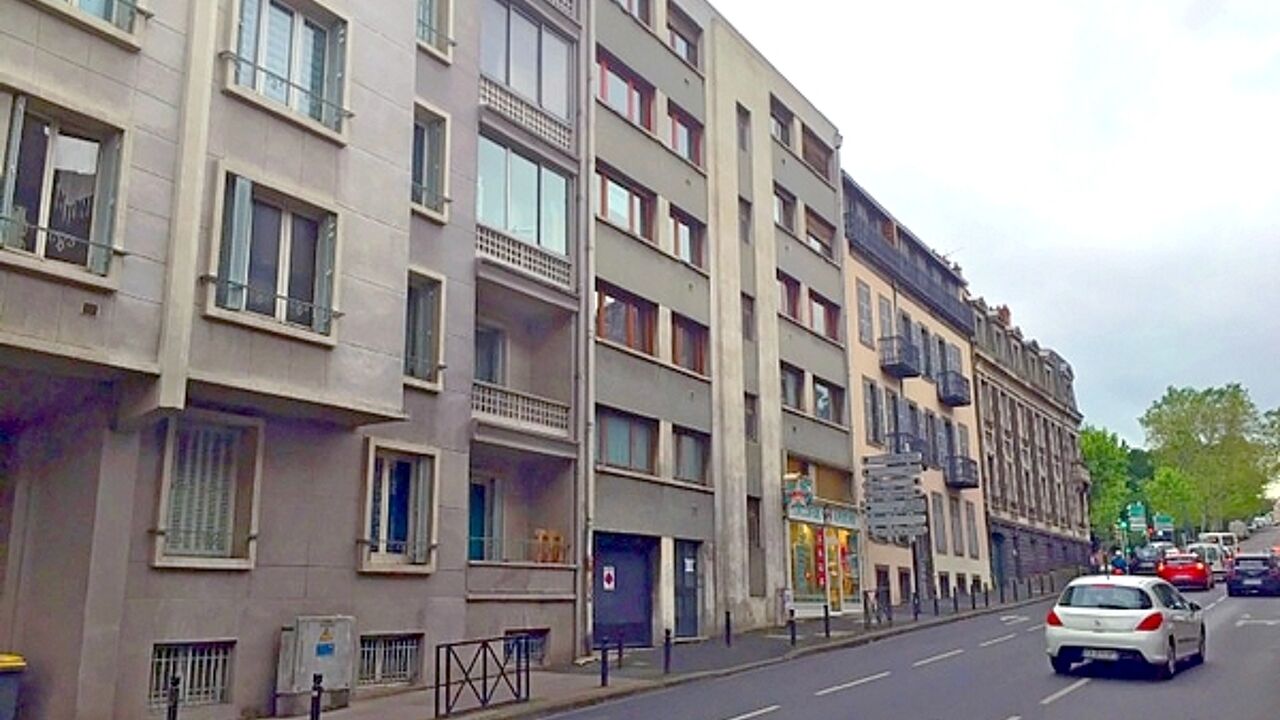 commerce  pièces  m2 à louer à Clermont-Ferrand (63000)