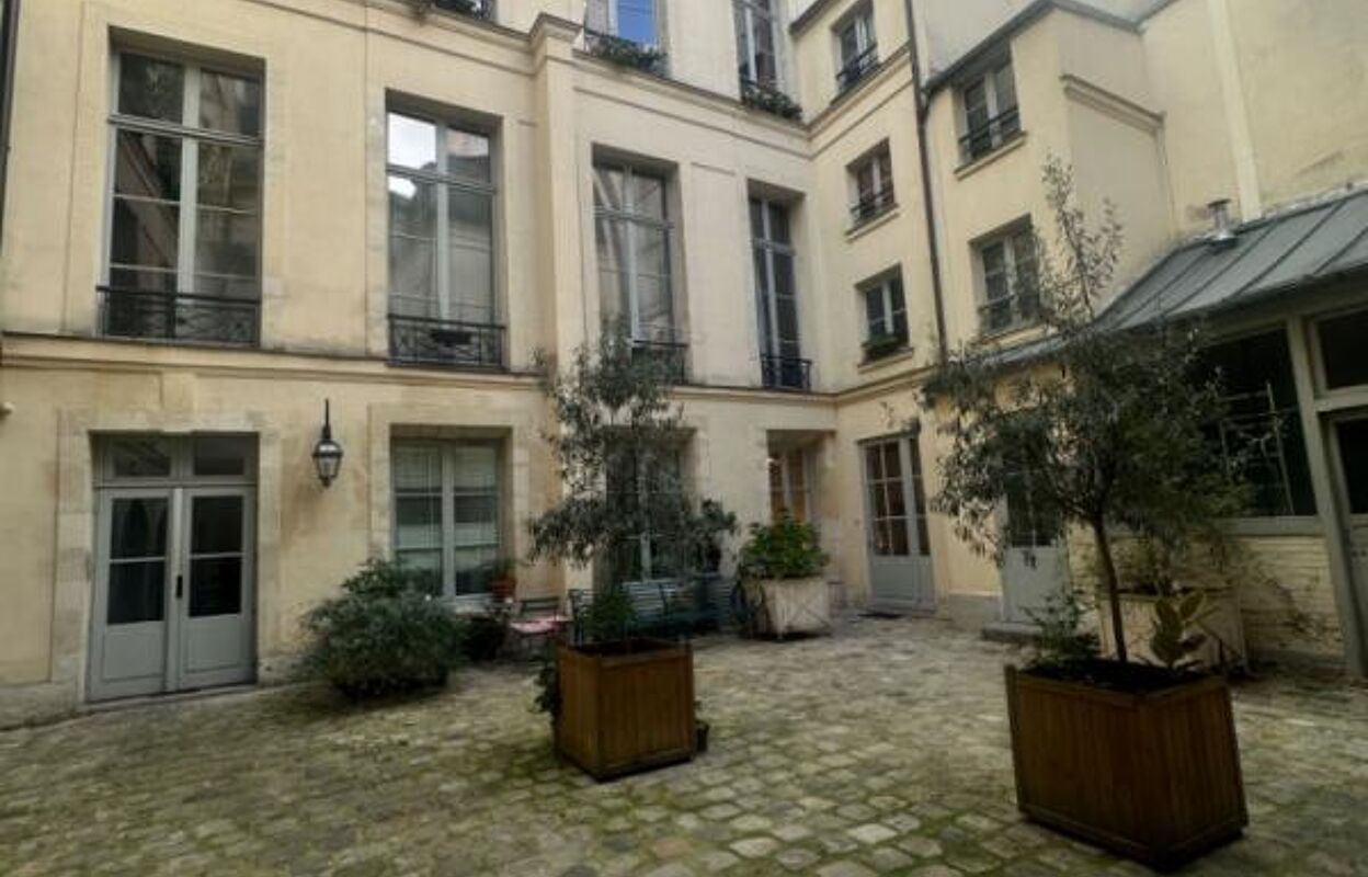 appartement 7 pièces 227 m2 à vendre à Paris 4 (75004)