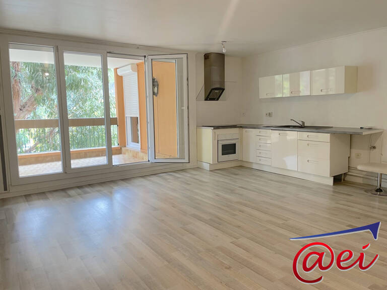 Appartement T4 avec terrasse — photo 1