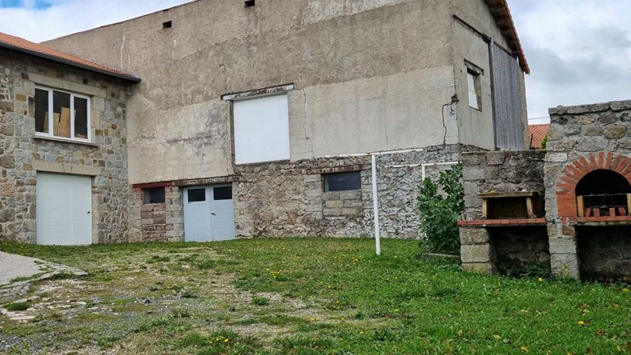 maison 4 pièces 300 m2 à vendre à Saint-Romain-Lachalm (43620)