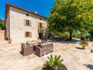 SOUS OFFRE - PIERREVERT - PROPRIETE 600m2 - 3 GITES- CALME ABSOL — photo 4
