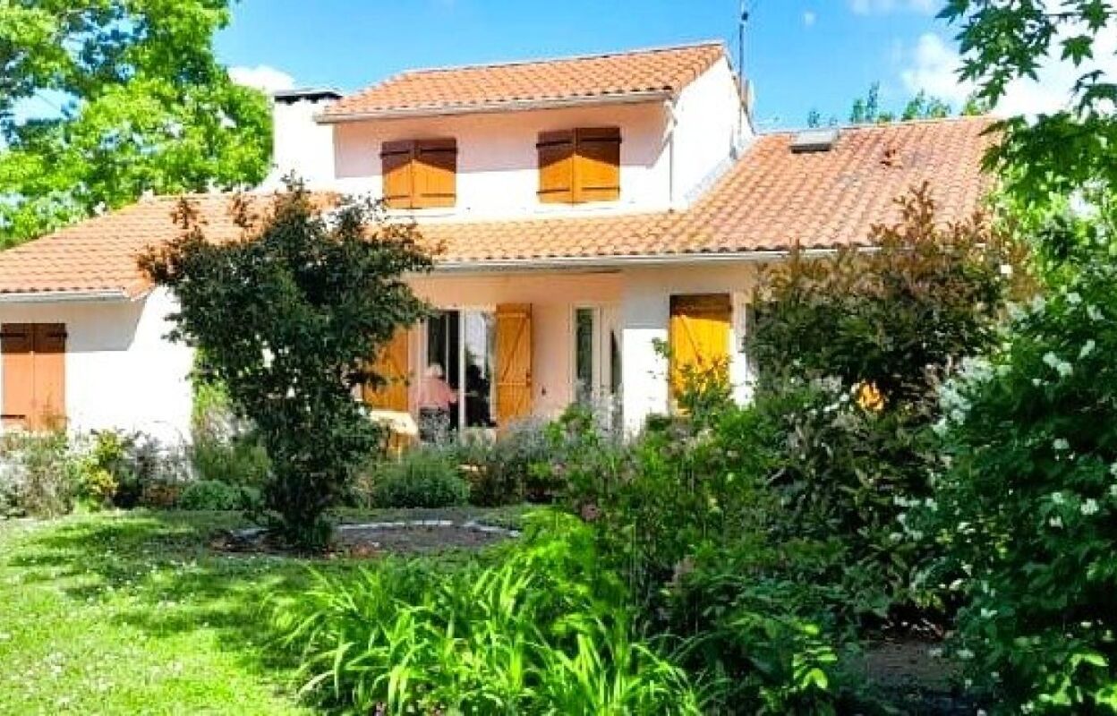 maison 6 pièces 133 m2 à vendre à Cestas (33610)