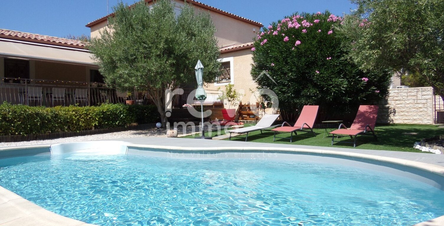 Villa — photo 1