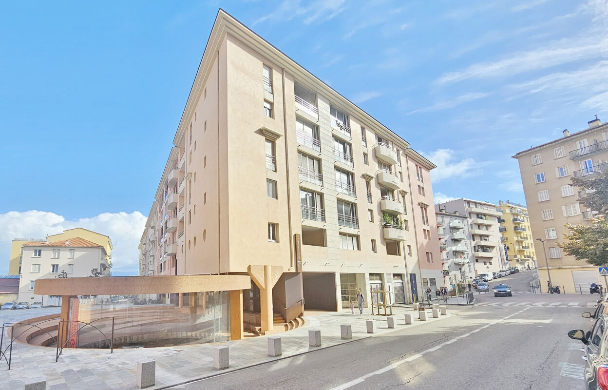 appartement 2 pièces 56 m2 à vendre à Ajaccio (20000)