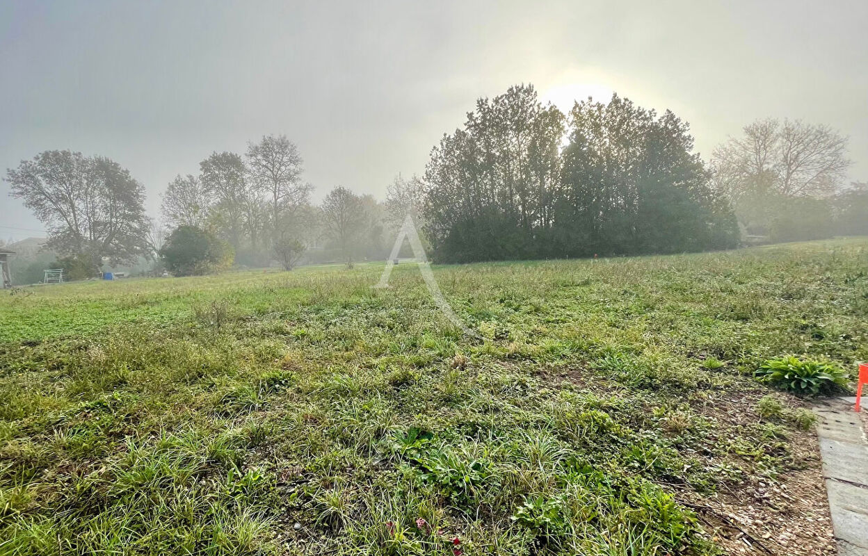 terrain  pièces 659 m2 à vendre à L'Isle-Jourdain (32600)