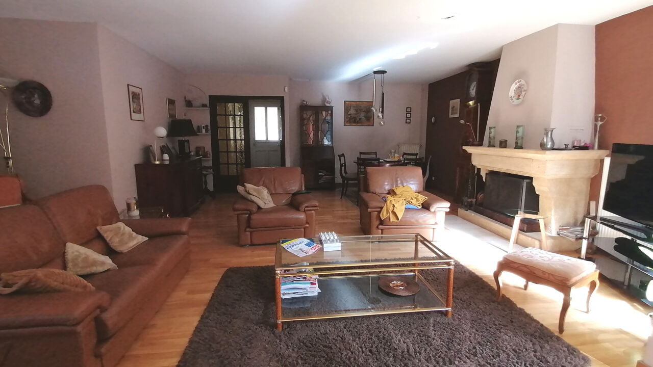 maison 6 pièces 120 m2 à vendre à Chassieu (69680)